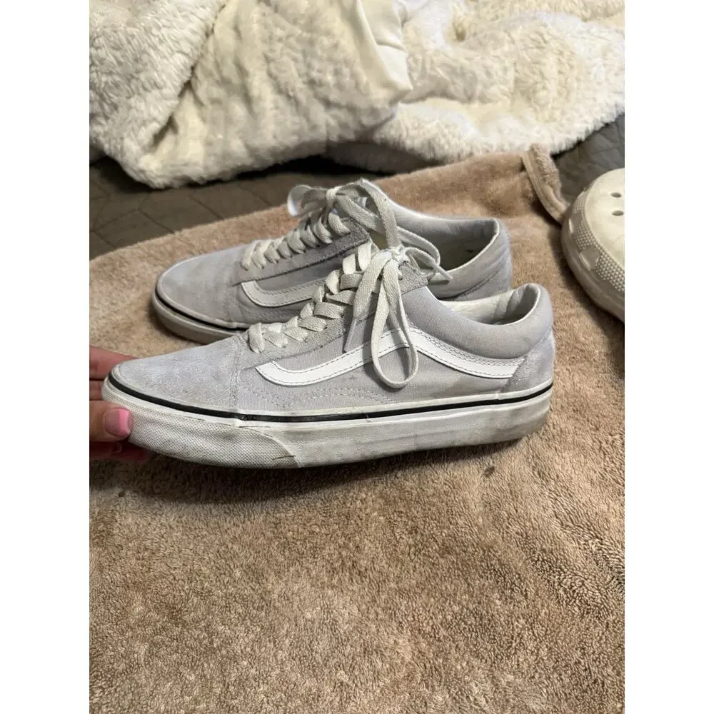 VANS Old Skool Men’s Gray/White Low Top Lace Up Athletic Sneaker